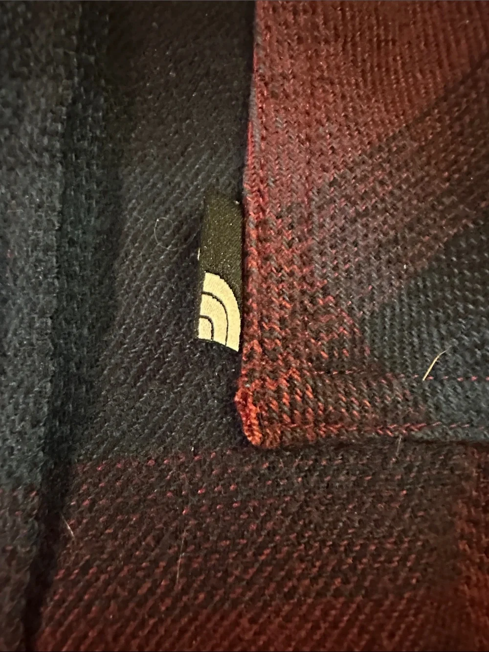 Men's North Face Red & Navy Plaid Button-Up Flannel Shirt
